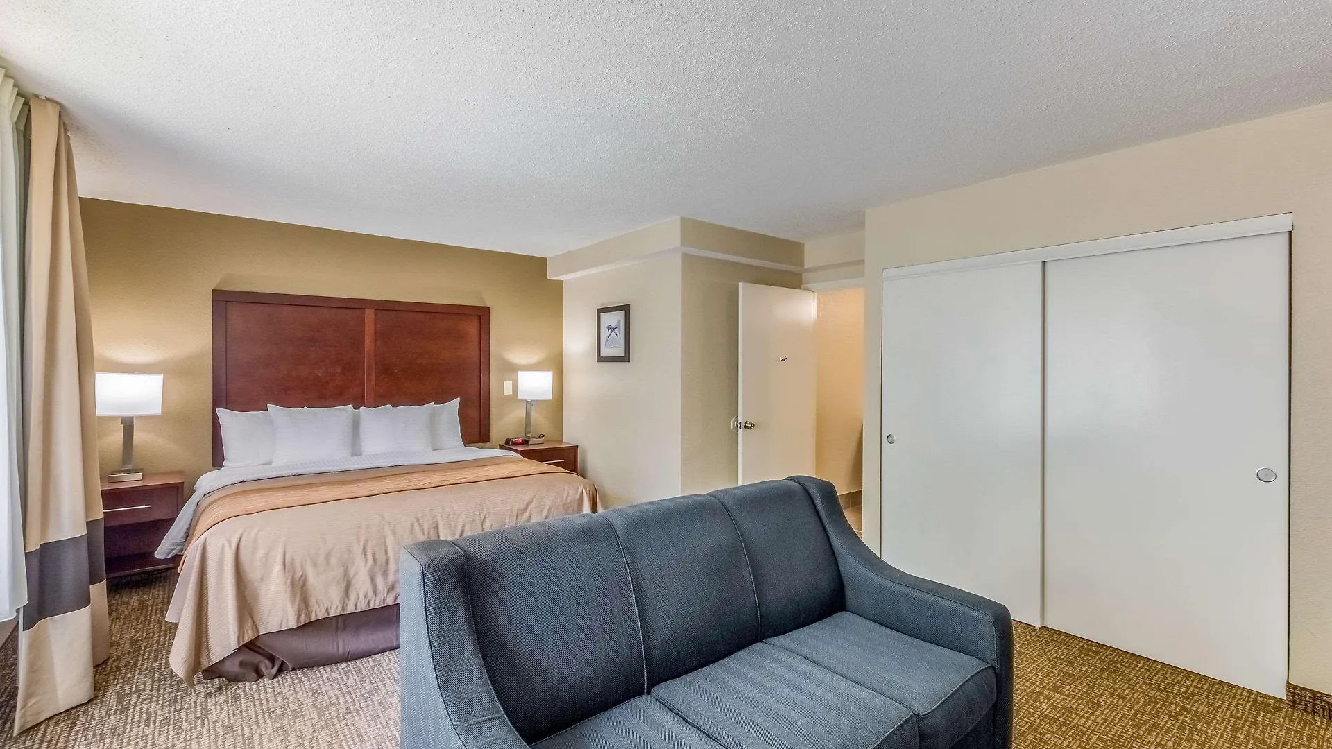 Comfort Inn Charlotte Airport Uptown