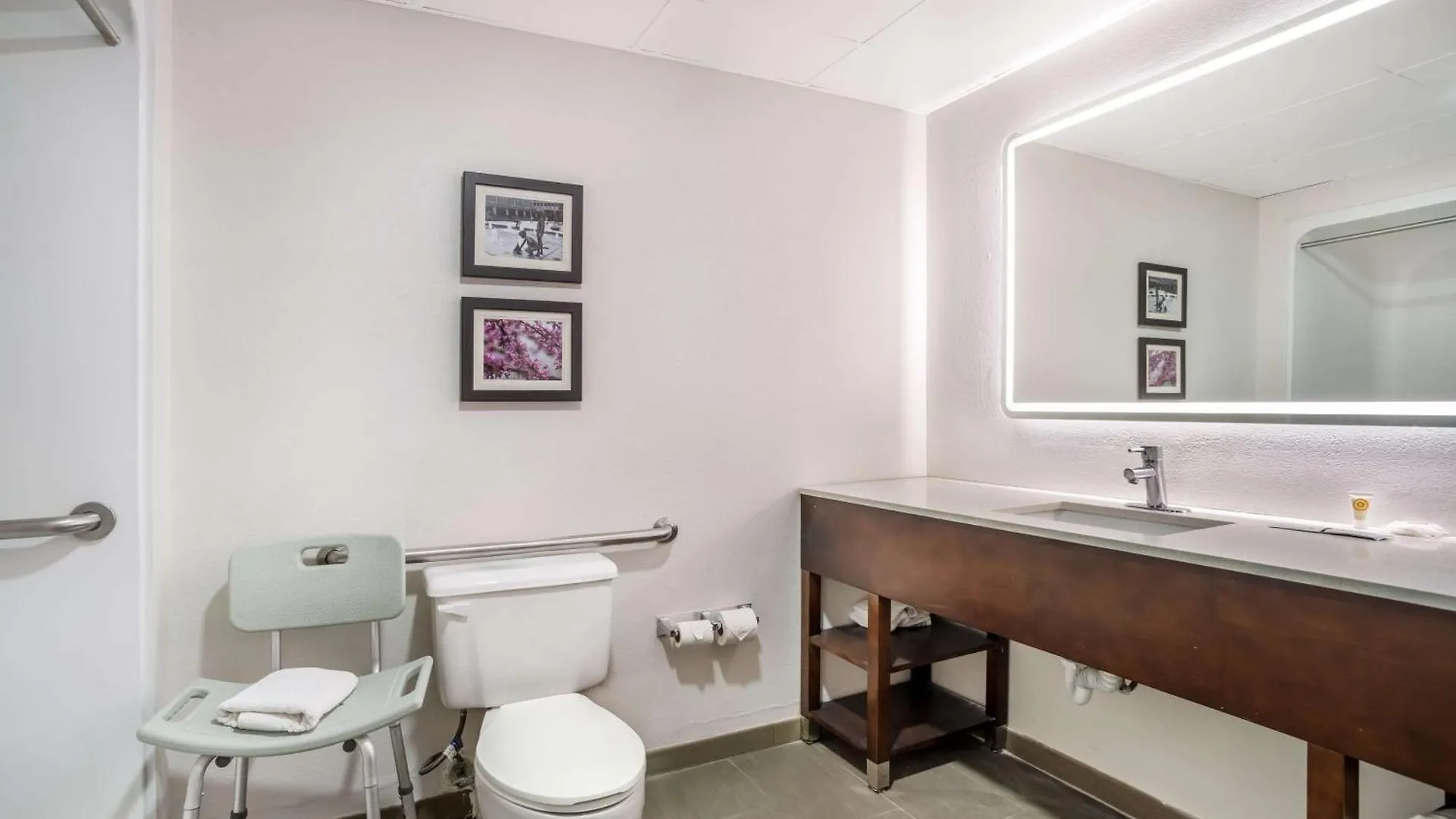 Comfort Inn Charlotte Airport Uptown